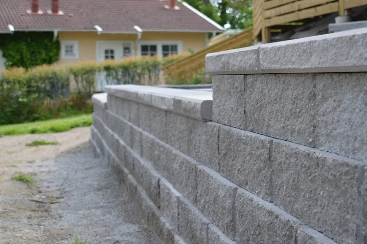 Nylaggning Stenmurar till BRF Kista Helenelund